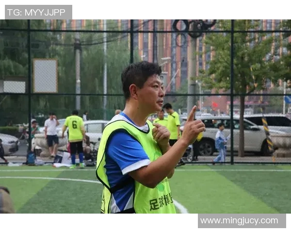 巴尔坦足球星人形象合集与精彩动作展示 让你领略外星足球风采