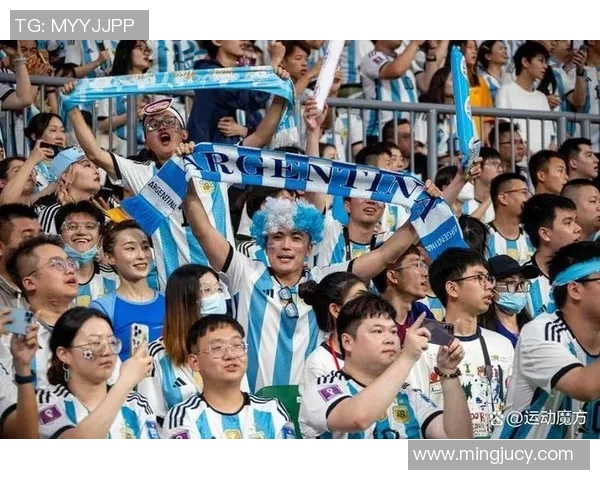 球星灯箱足球精彩呈现助力球迷热情点燃全场魅力无限