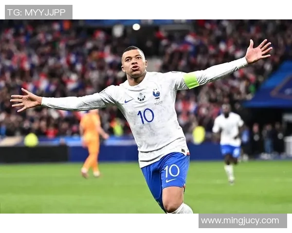 通过动作识别足球天才姆巴佩展现的独特技巧与速度